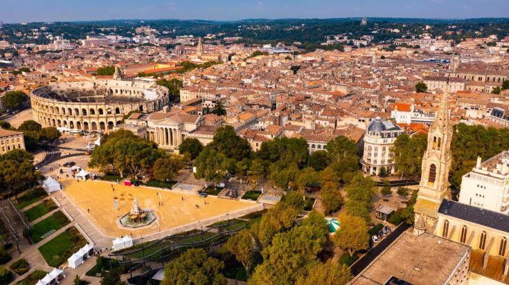 Immobilier à Nîmes en 2025 : ces communes alentours où les prix des maisons baissent le plus