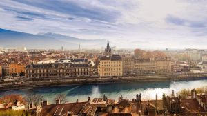 Immobilier en Isère : ces villes où les prix montent… et celles qui baissent