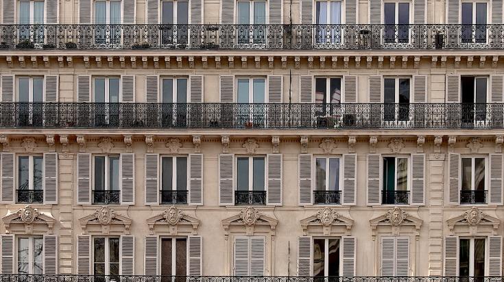 Travaux, impayés, tensions : les points à scruter dans les PV d’AG avant d’acheter