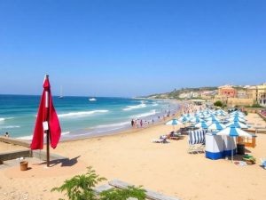 Vivre au bord de la mer sans payer le prix fort : 7 villes à connaître